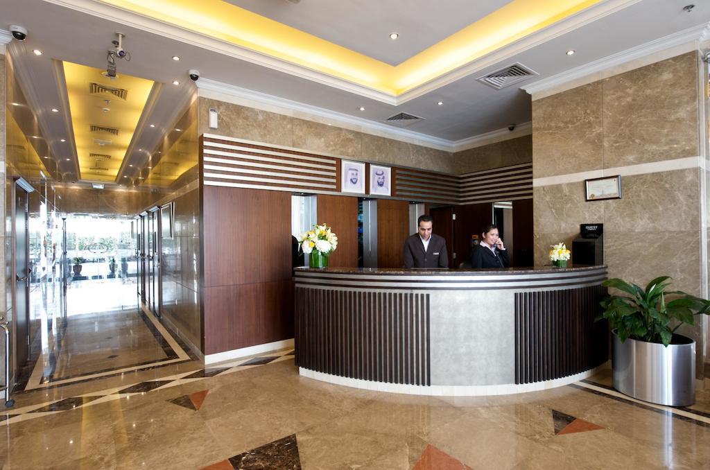Time Crystal Hotel Apartment Dubái Exterior foto